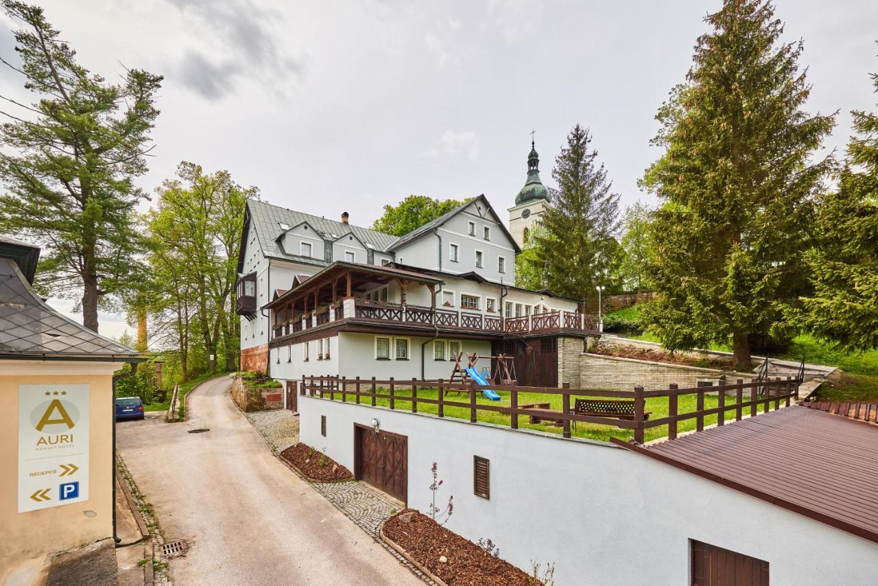 Hotel Auri Rudnik Екстер'єр фото