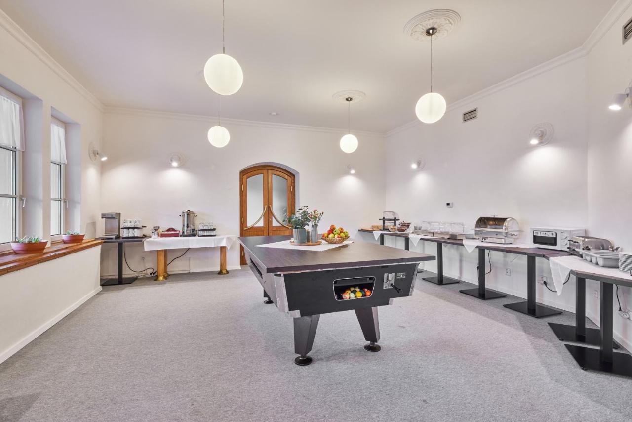 Hotel Auri Rudnik Екстер'єр фото