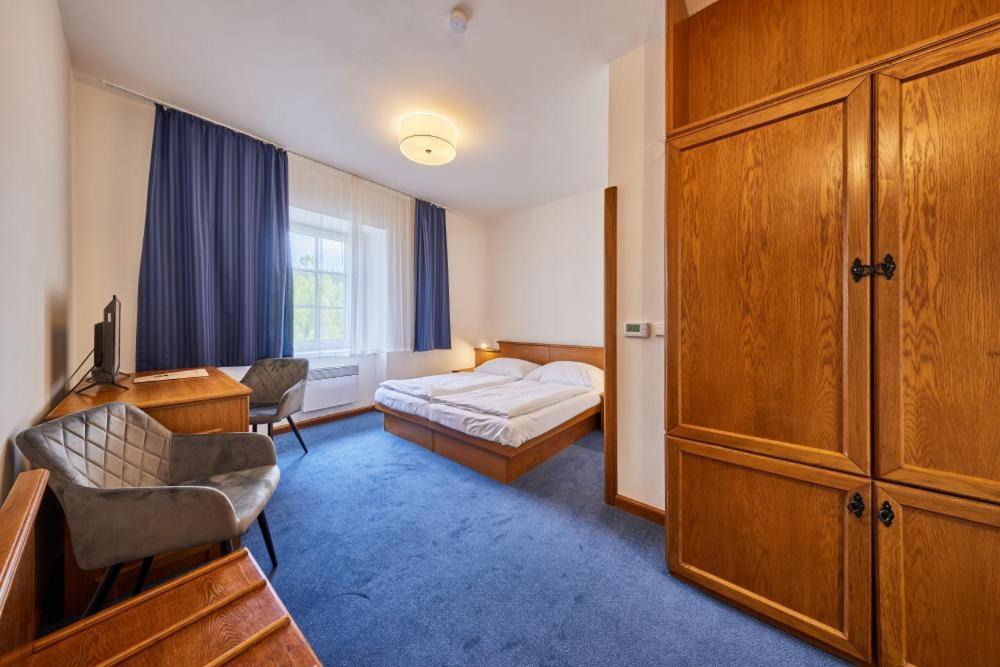 Hotel Auri Rudnik Екстер'єр фото